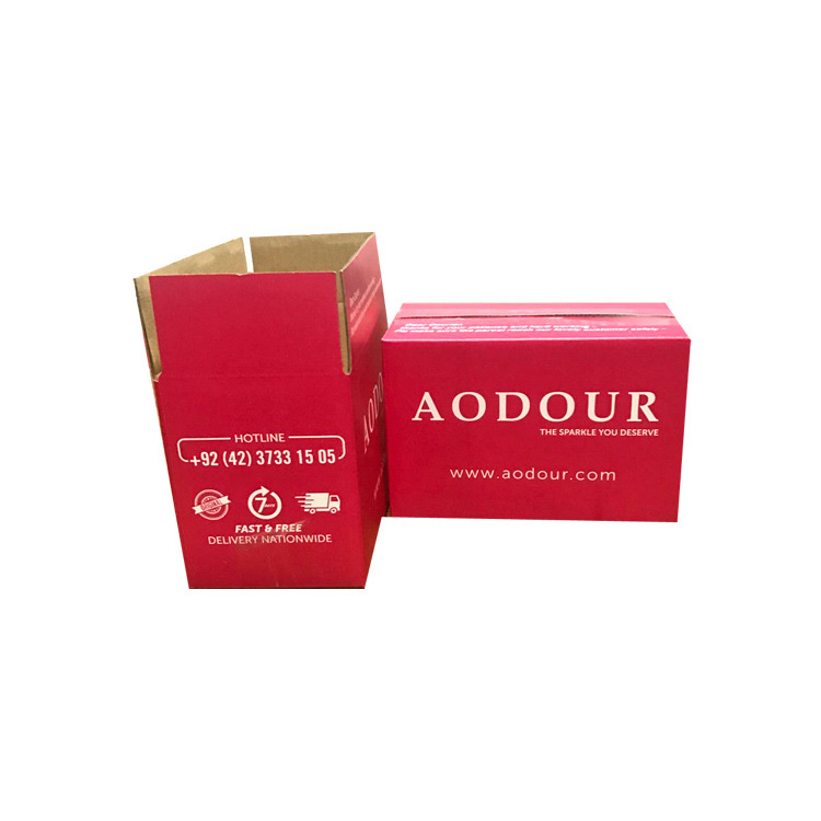 چگونه لوازم فروشگاه کفش و پوشاک می تواند فضای خرده فروشی شما را متحول کند؟